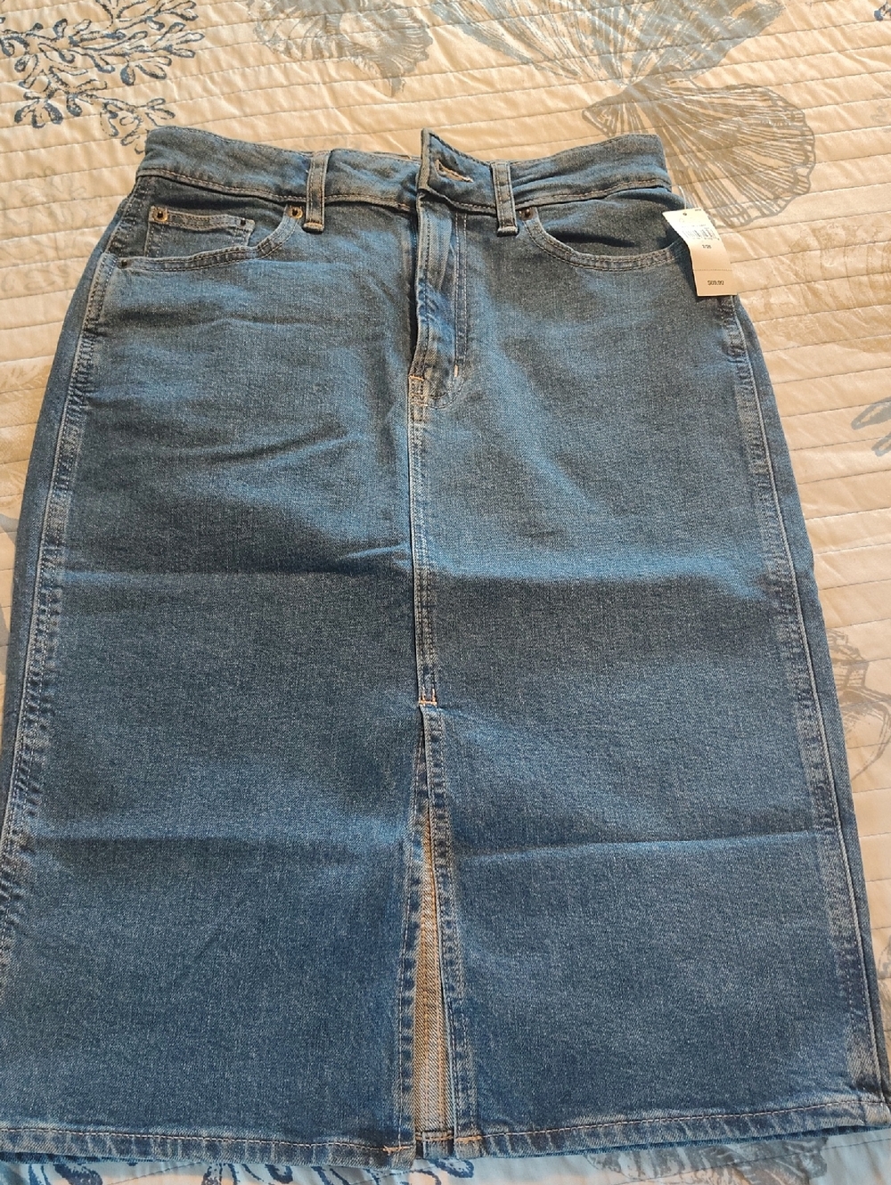 GAP Medium Blue Straight Denim Skirt with Front Slit